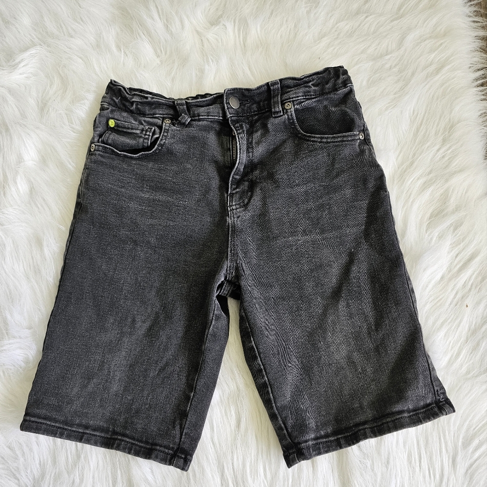 Boys black denim jeans shorts size 16